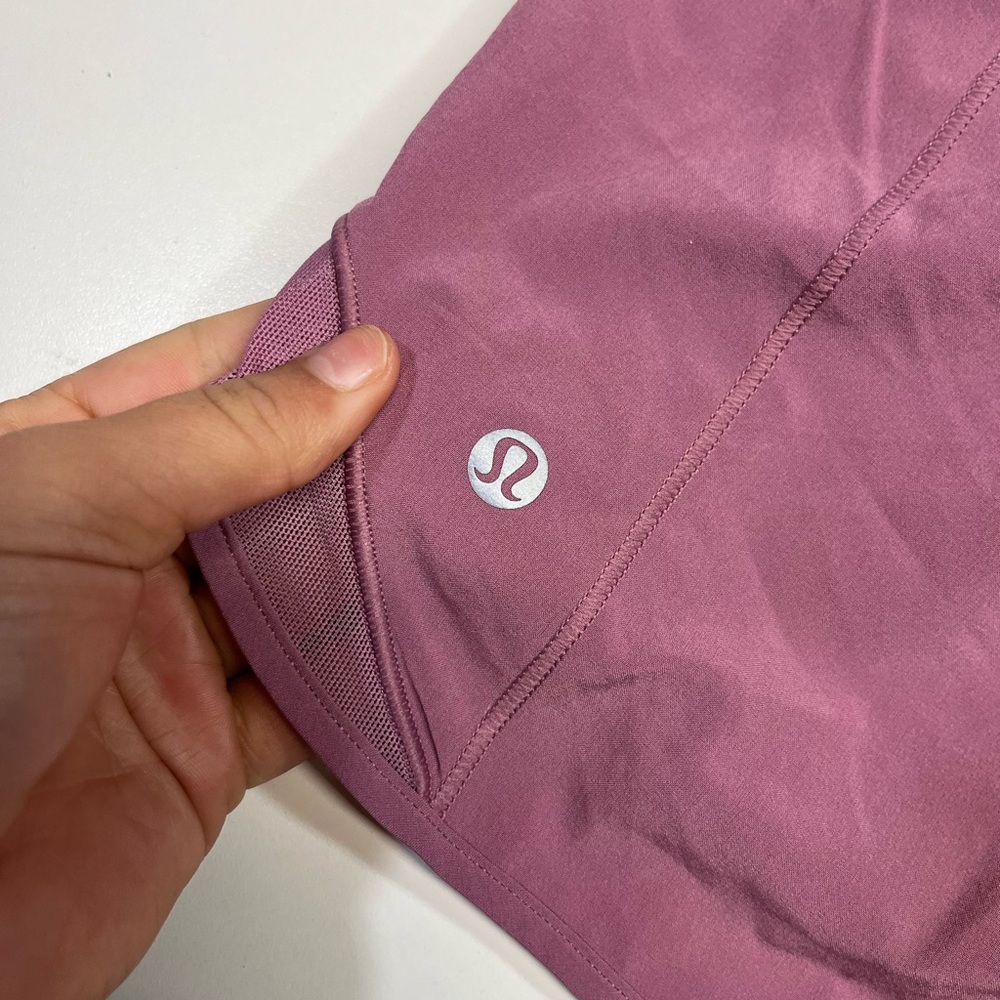 Lululemon Hotty Hot Shorts LR 4” Women’s Size 8 Dusty Spanish Rose Color - Picture 4 of 7